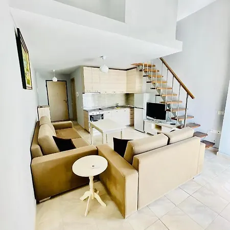 Duplex Apartment *