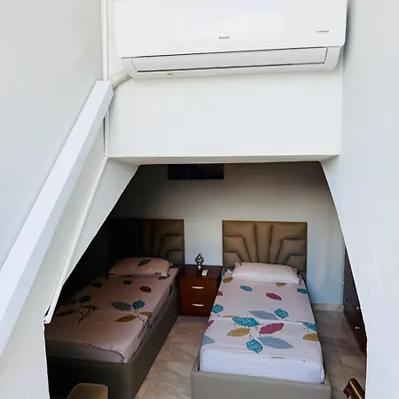 Duplex Apartment *